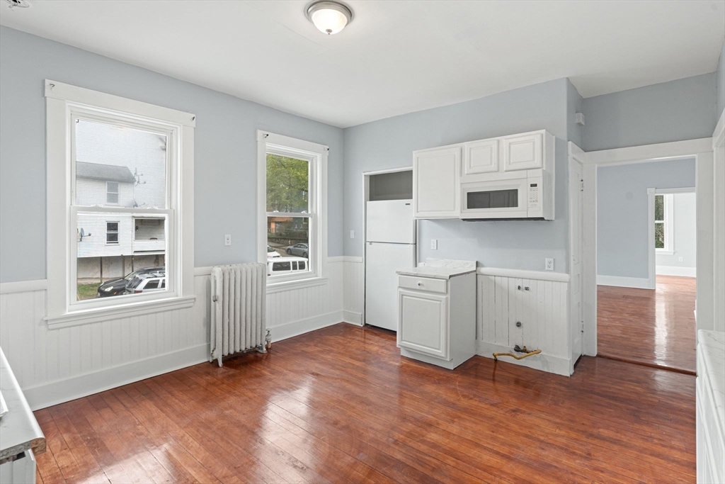 3 bed, 1 bath apartment for rent at 24 Vinton St Unit 2, Worcester — photo 14 of 15