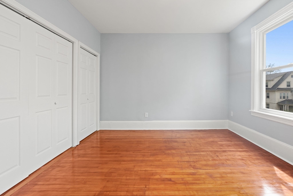 3 bed, 1 bath apartment for rent at 24 Vinton St Unit 2, Worcester — photo 10 of 15