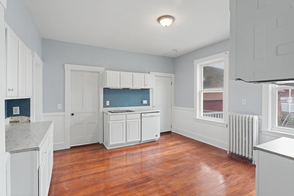 3 bed, 1 bath apartment for rent at 24 Vinton St Unit 2, Worcester — photo 13 of 15
