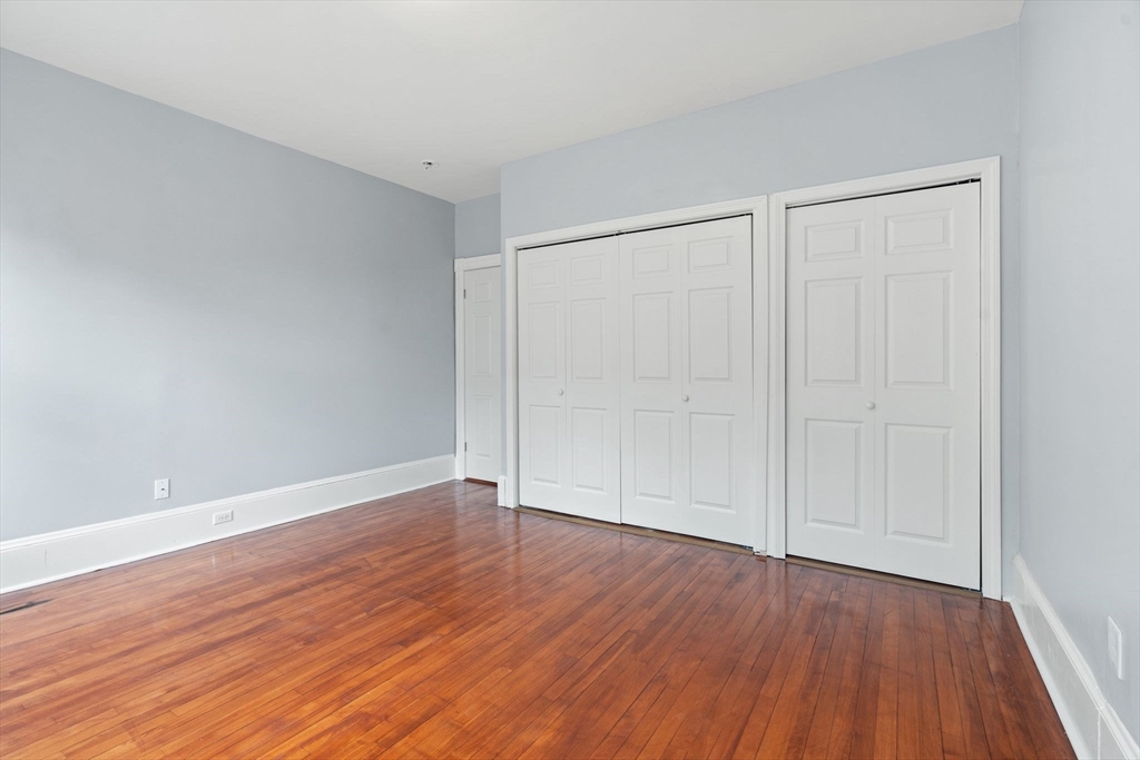 3 bed, 1 bath apartment for rent at 24 Vinton St Unit 2, Worcester — photo 6 of 15