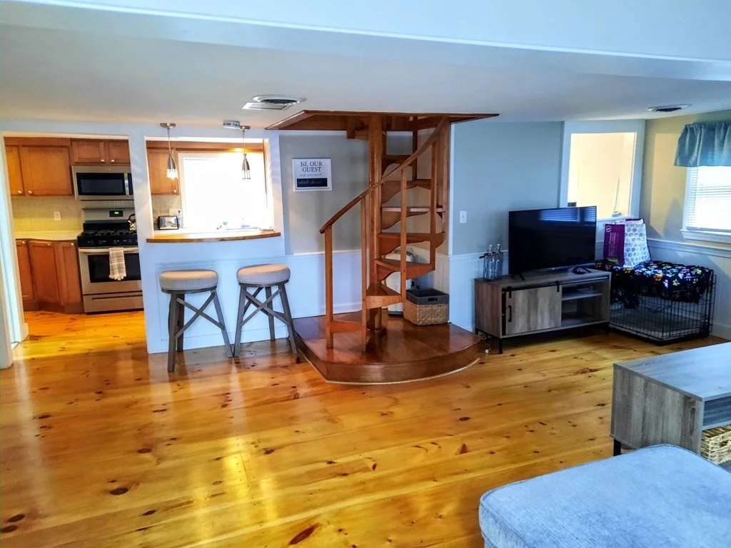 2 bed, 1 bath apartment for rent at 24 Virginia Unit 24, Marshfield — photo 5 of 6