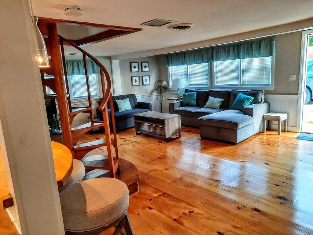 2 bed, 1 bath apartment for rent at 24 Virginia Unit 24, Marshfield — photo 4 of 6