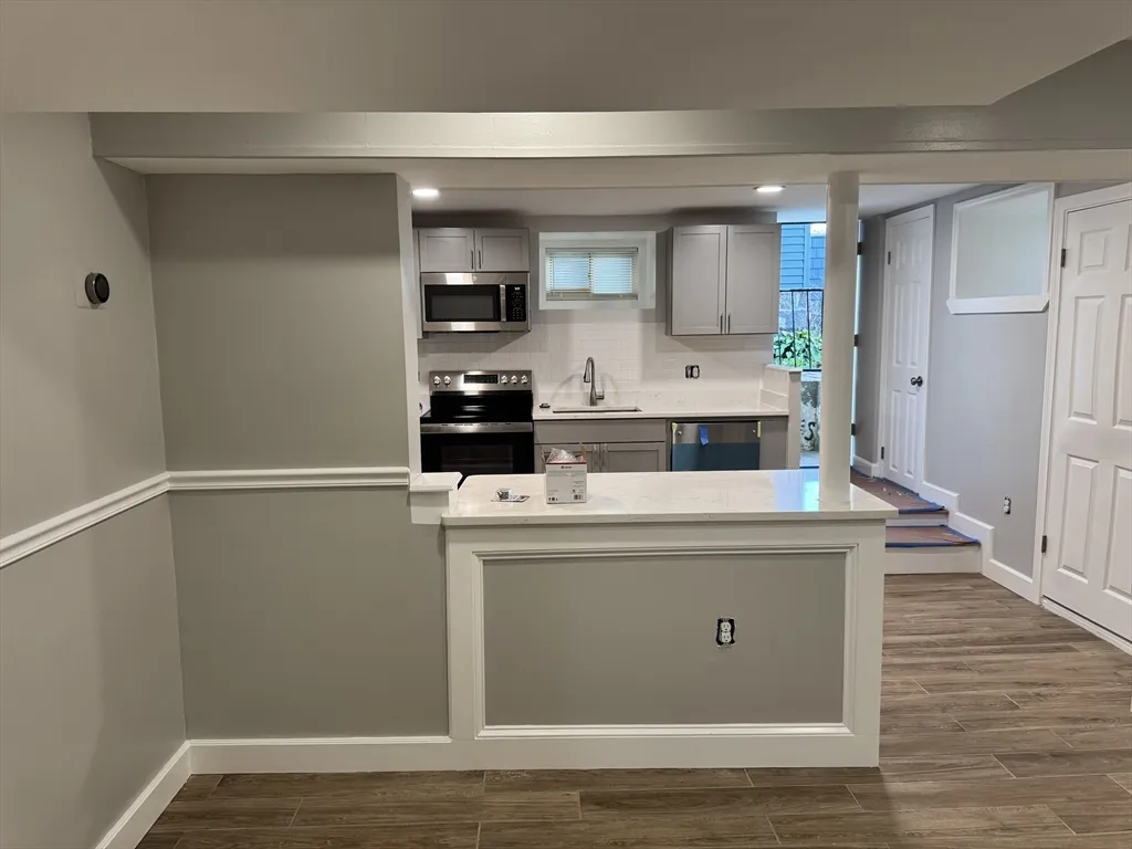 1 bed, 1 bath apartment for rent at 24 West Tremlett St Unit B, Dorchester — photo 2 of 14