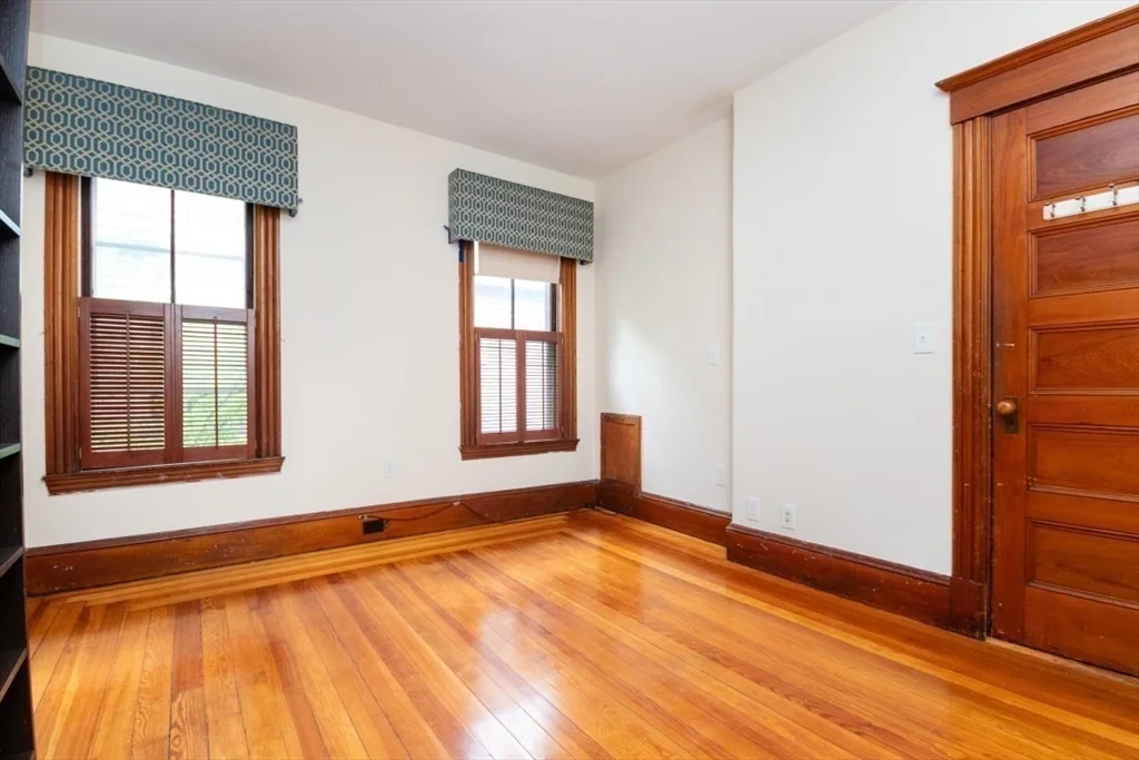 2 bed, 1 bath apartment for rent at 24 Walden Unit 2, North Cambridge — photo 15 of 18