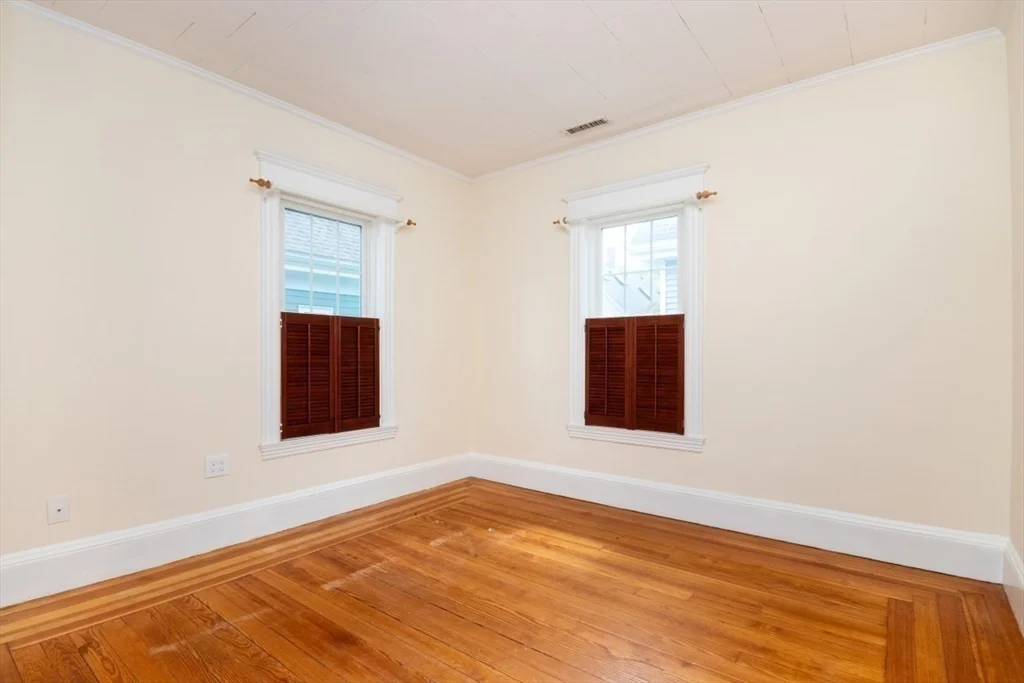 2 bed, 1 bath apartment for rent at 24 Walden Unit 2, North Cambridge — photo 12 of 18