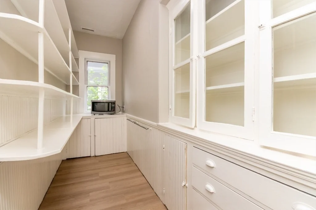 2 bed, 1 bath apartment for rent at 24 Walden Unit 2, North Cambridge — photo 11 of 18