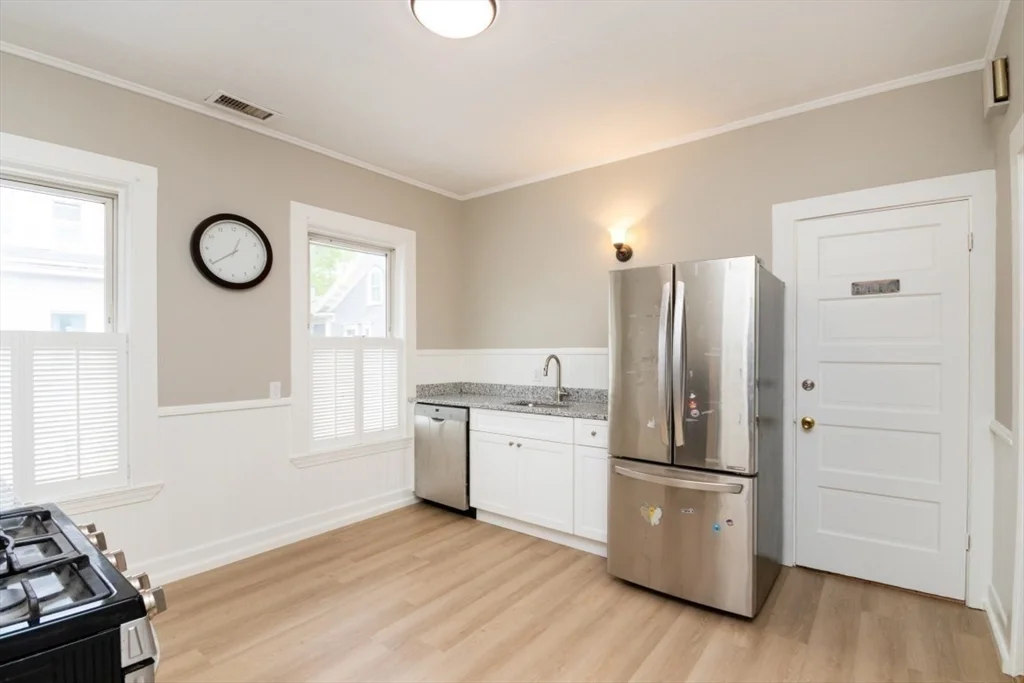 2 bed, 1 bath apartment for rent at 24 Walden Unit 2, North Cambridge — photo 8 of 18