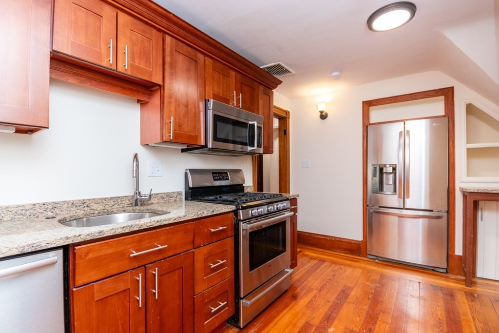 1 bed, 1 bath apartment for rent at 24 Walden Unit 3, Cambridge — photo 6 of 15