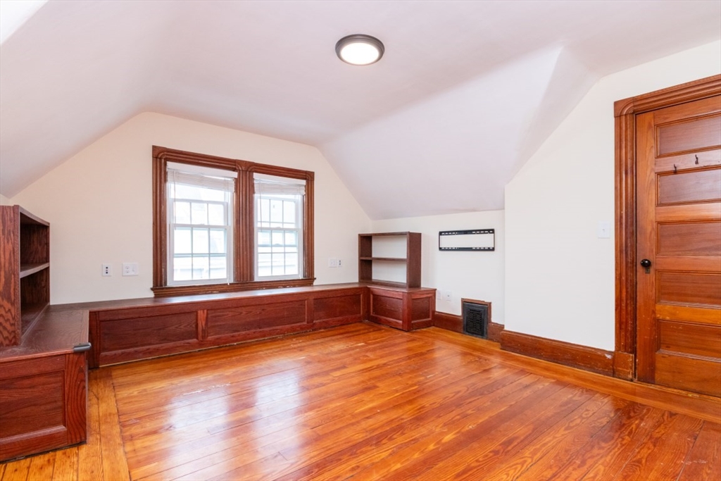 1 bed, 1 bath apartment for rent at 24 Walden Unit 3, Cambridge — photo 4 of 15