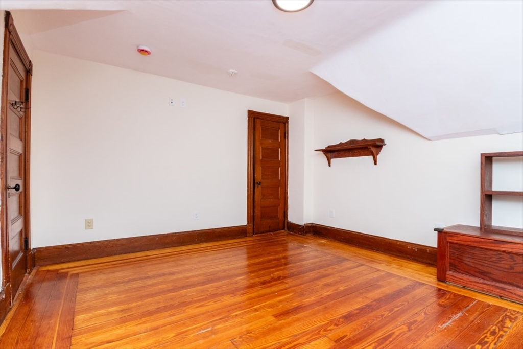 1 bed, 1 bath apartment for rent at 24 Walden Unit 3, Cambridge — photo 5 of 15