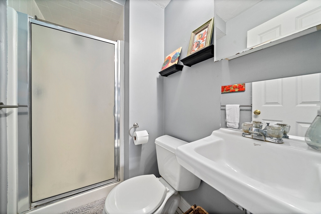 2 bed, 2 bath apartment for rent at 24 Wall St Unit E, Canton — photo 10 of 14
