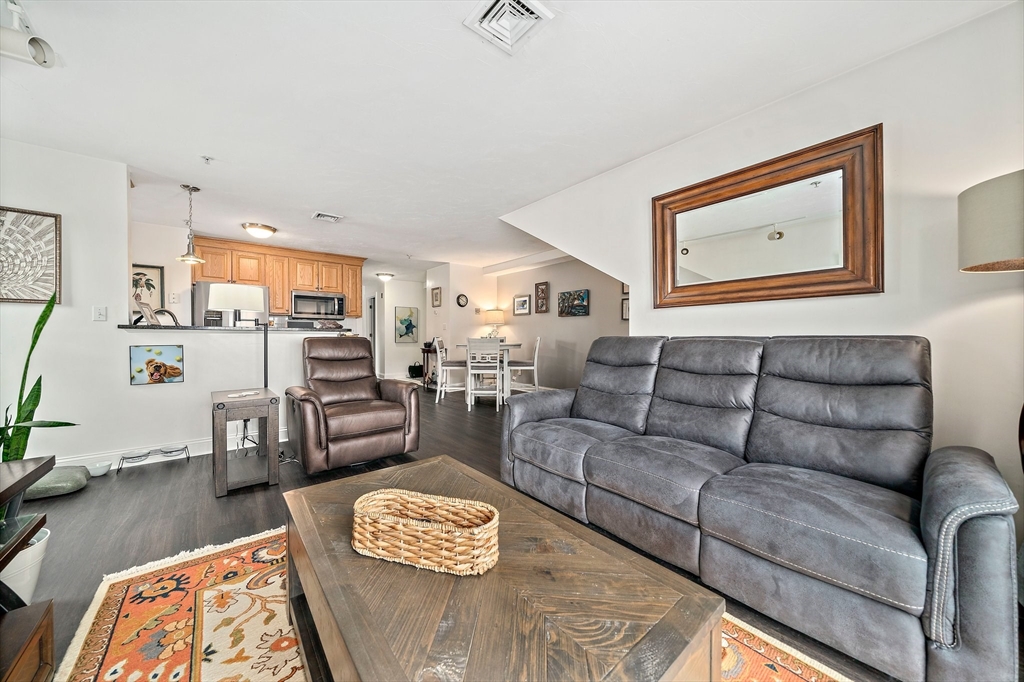 2 bed, 2 bath apartment for rent at 24 Wall St Unit E, Canton — photo 7 of 14