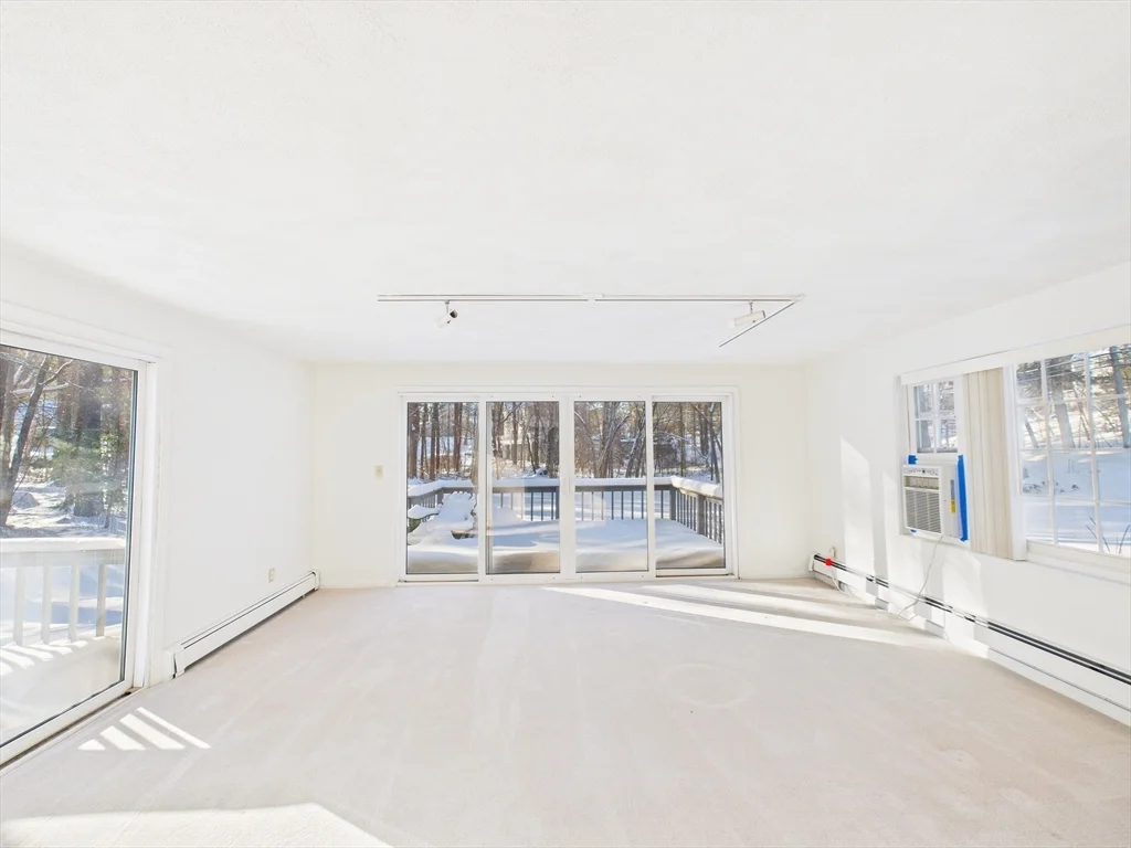 3 bed, 1 bath apartment for rent at 24 Walpole St, Dover — photo 12 of 21