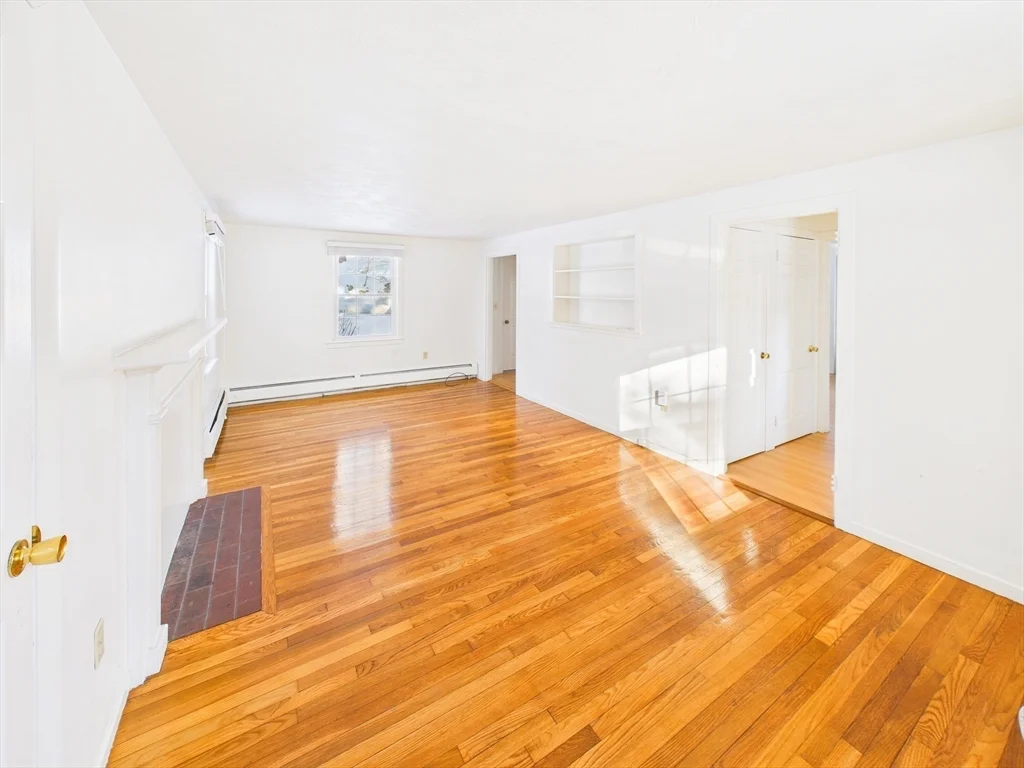 3 bed, 1 bath apartment for rent at 24 Walpole St, Dover — photo 17 of 21