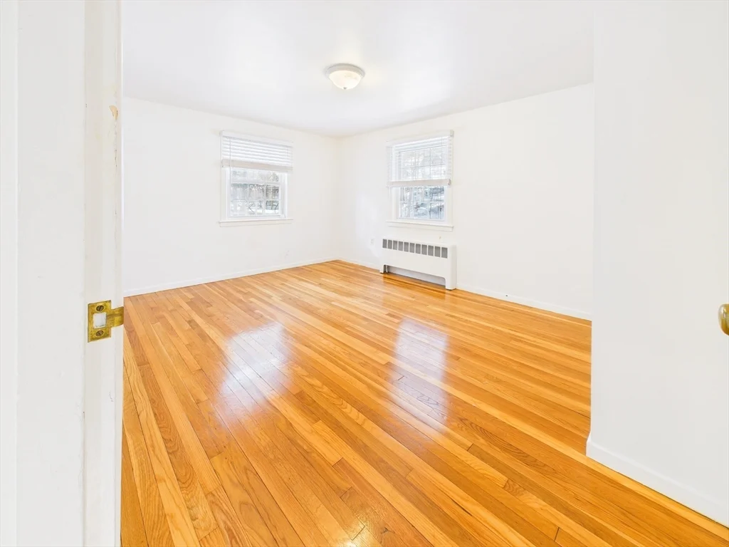 3 bed, 1 bath apartment for rent at 24 Walpole St, Dover — photo 19 of 21