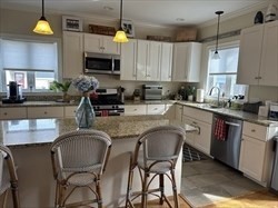 3 bed, 3 bath apartment for rent at 24 Waltham St Unit 24, Watertown — photo 3 of 20