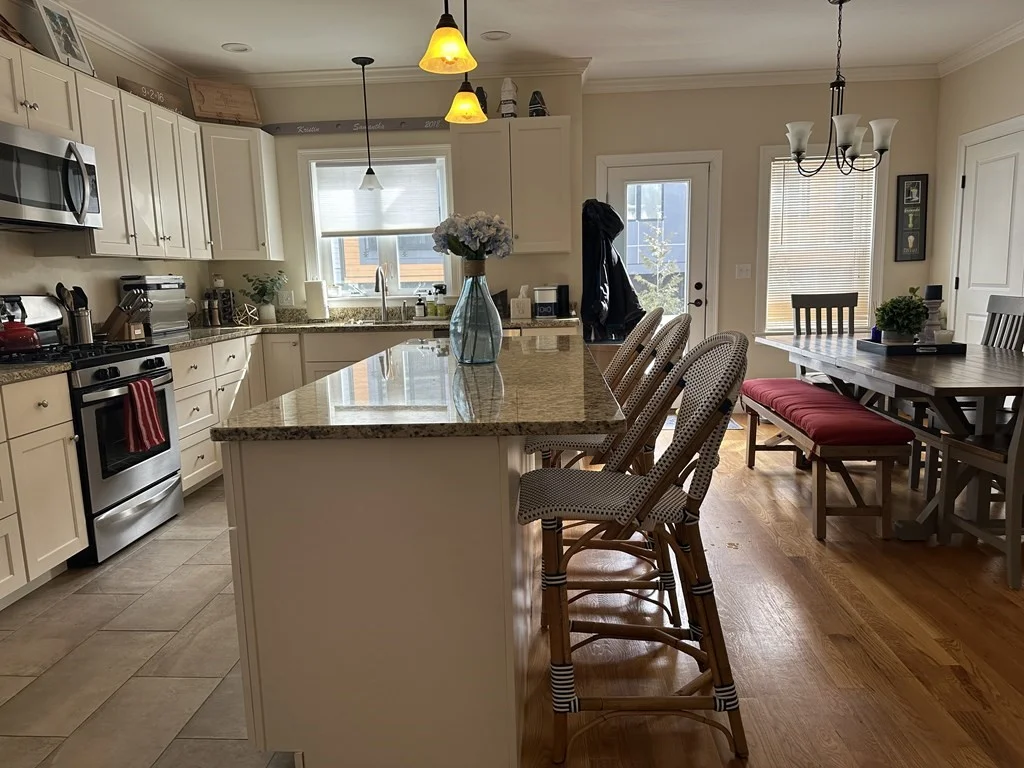 3 bed, 3 bath apartment for rent at 24 Waltham St, Watertown — photo 8 of 10