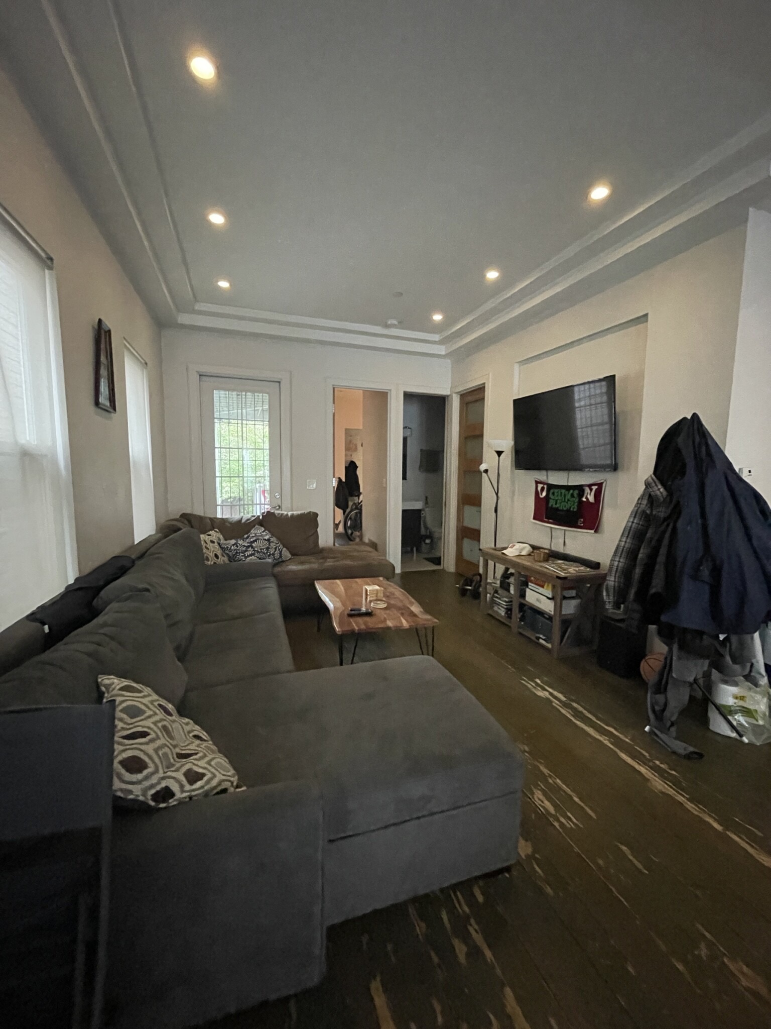 5 bed, 4 bath apartment for rent at 24 Washburn St Unit 1, Dorchester — photo 3 of 9