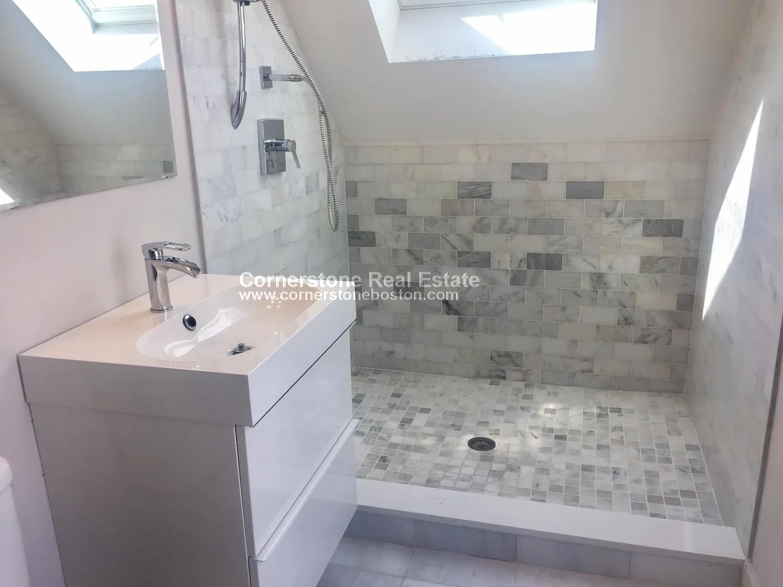 3 bed, 2 bath apartment for rent at 24 Washburn St Unit 3, Dorchester — photo 2 of 12
