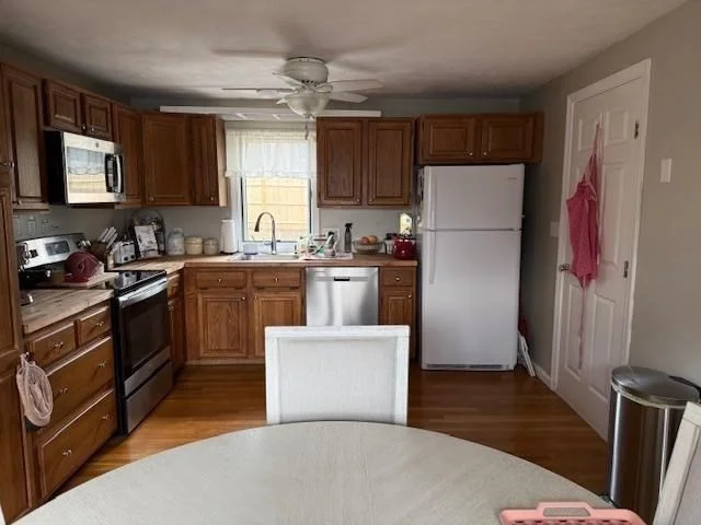 2 bed, 2 bath apartment for rent at 24 Washington Green Unit 24, East Walpole — photo 5 of 30