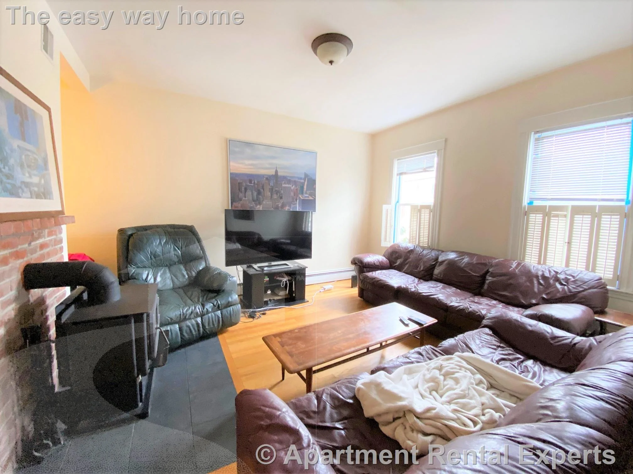 4 bed, 2 bath apartment for rent at 24 Watson St, Cambridgeport — photo 2 of 16