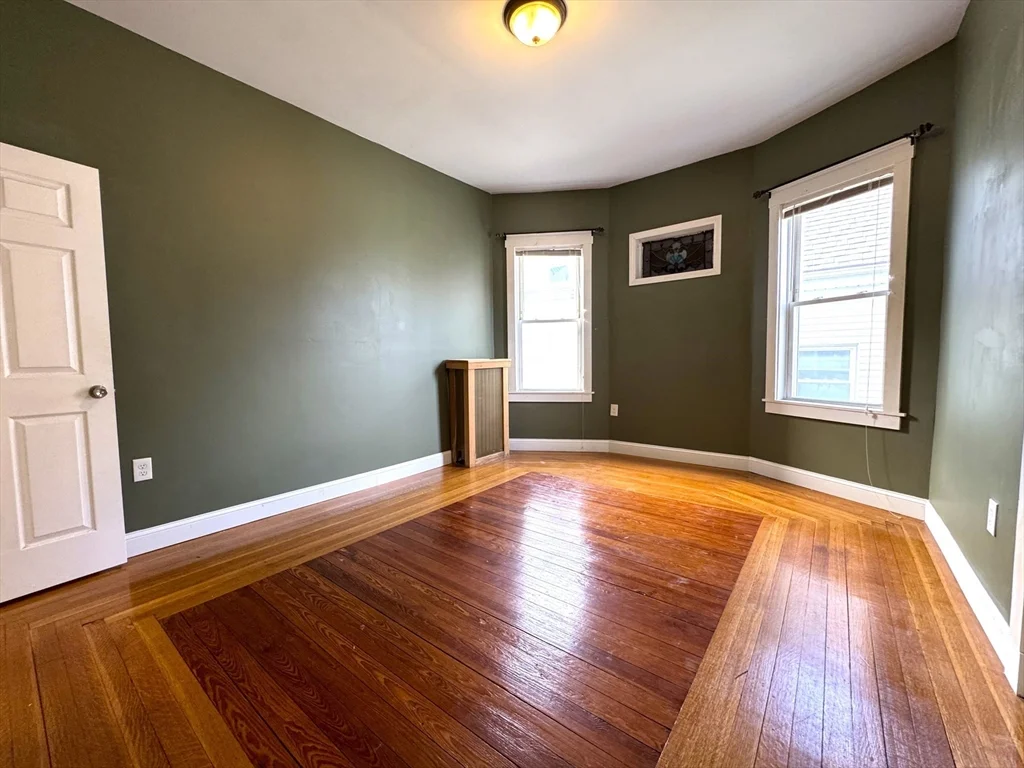 3 bed, 2 bath apartment for rent at 24 Weld Hill St Unit 2, Jamaica Plain — photo 14 of 29