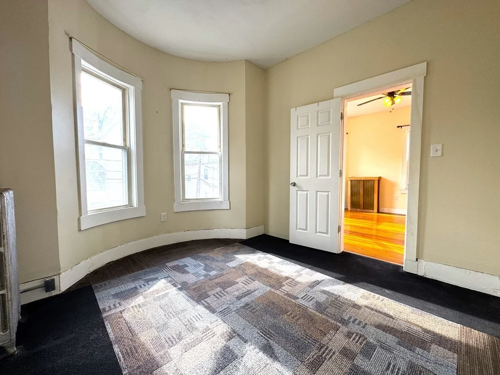 3 bed, 2 bath apartment for rent at 24 Weld Hill St Unit 2, Jamaica Plain — photo 19 of 29