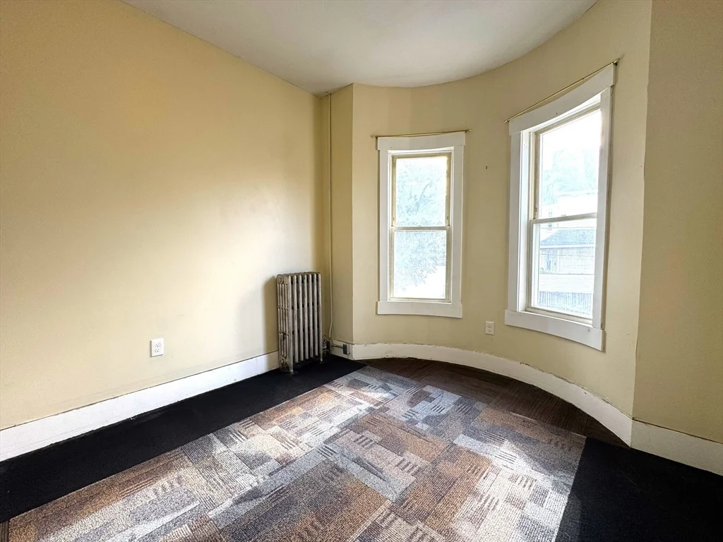 3 bed, 2 bath apartment for rent at 24 Weld Hill St Unit 2, Jamaica Plain — photo 18 of 29