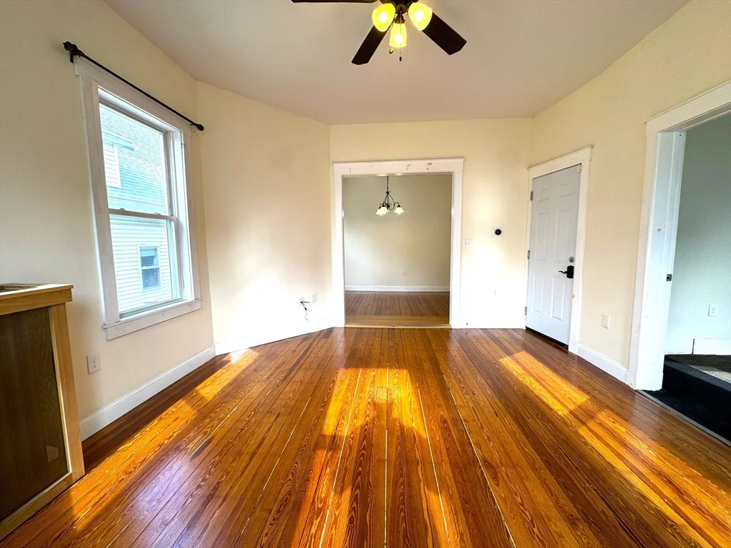 3 bed, 2 bath apartment for rent at 24 Weld Hill St Unit 2, Jamaica Plain — photo 11 of 29