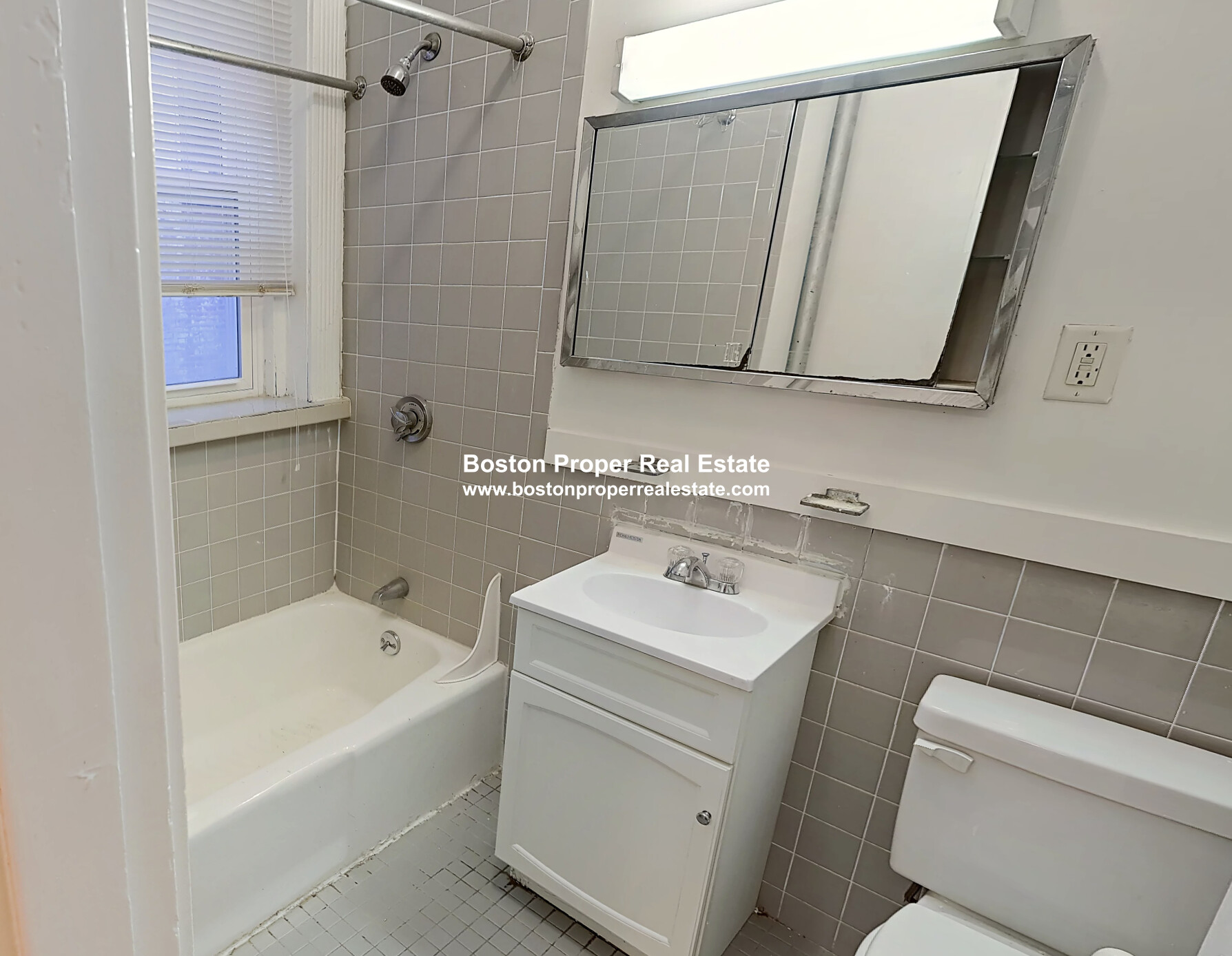 Studio bed, 1 bath apartment for rent at 24 Westland Ave Unit 11, Fenway — photo 4 of 6