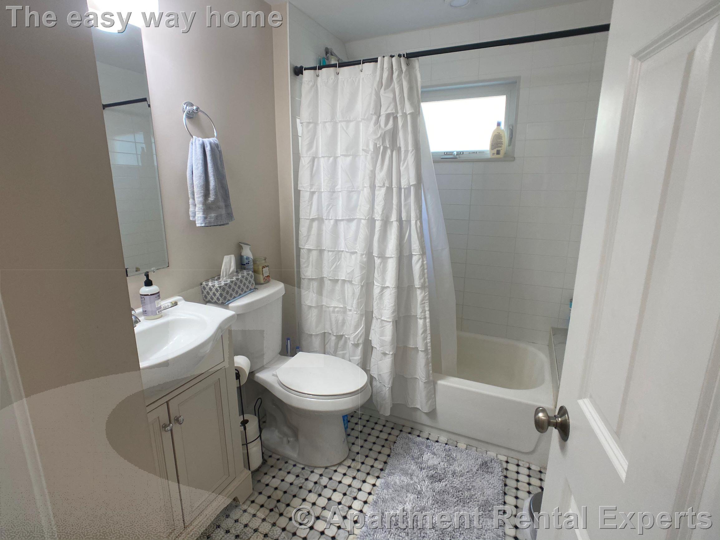 3 bed, 1 bath apartment for rent at 24 Willard Ave Unit 1, Tufts — photo 15 of 19