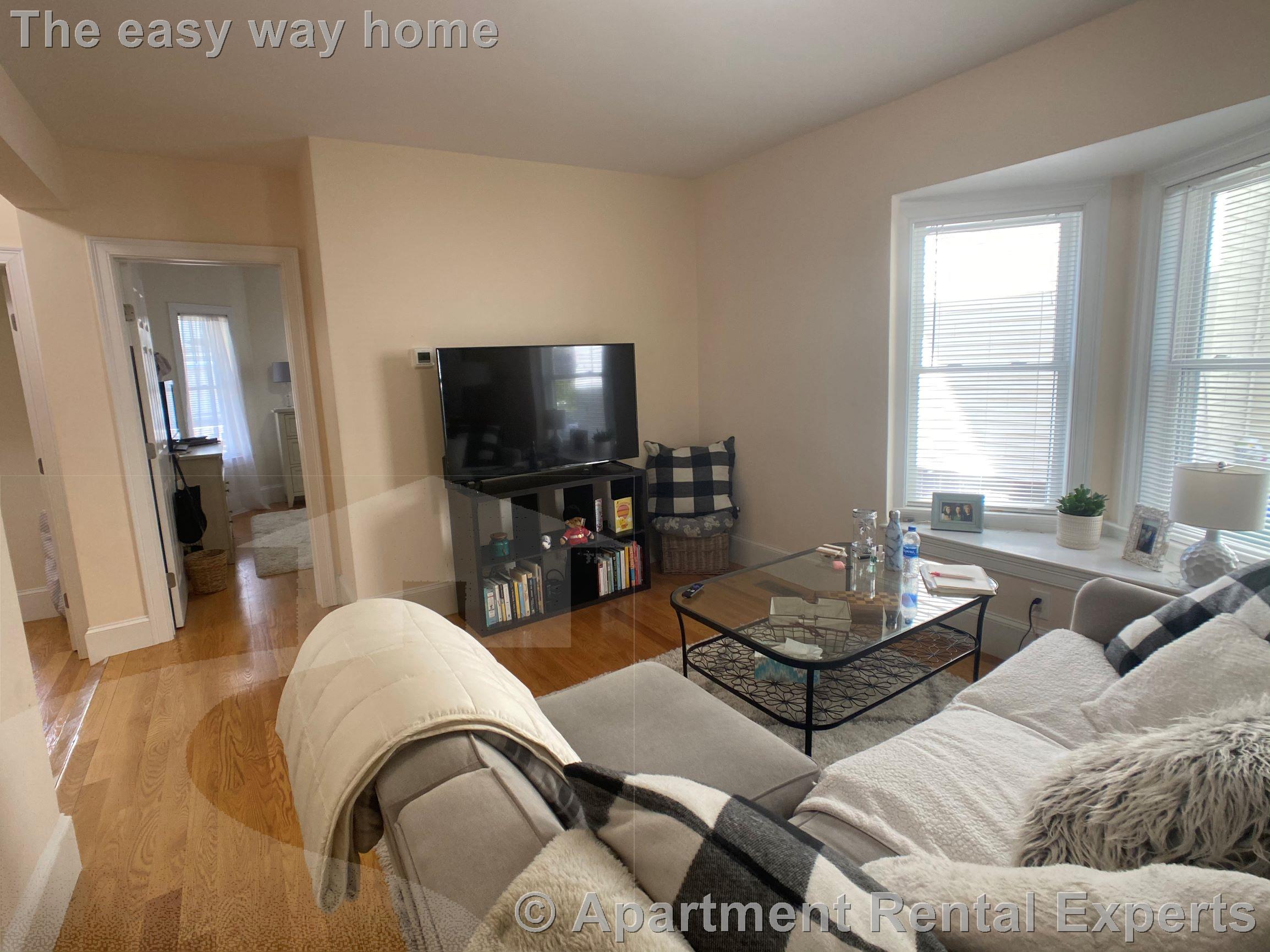 3 bed, 1 bath apartment for rent at 24 Willard Ave Unit 1, Tufts — photo 5 of 19