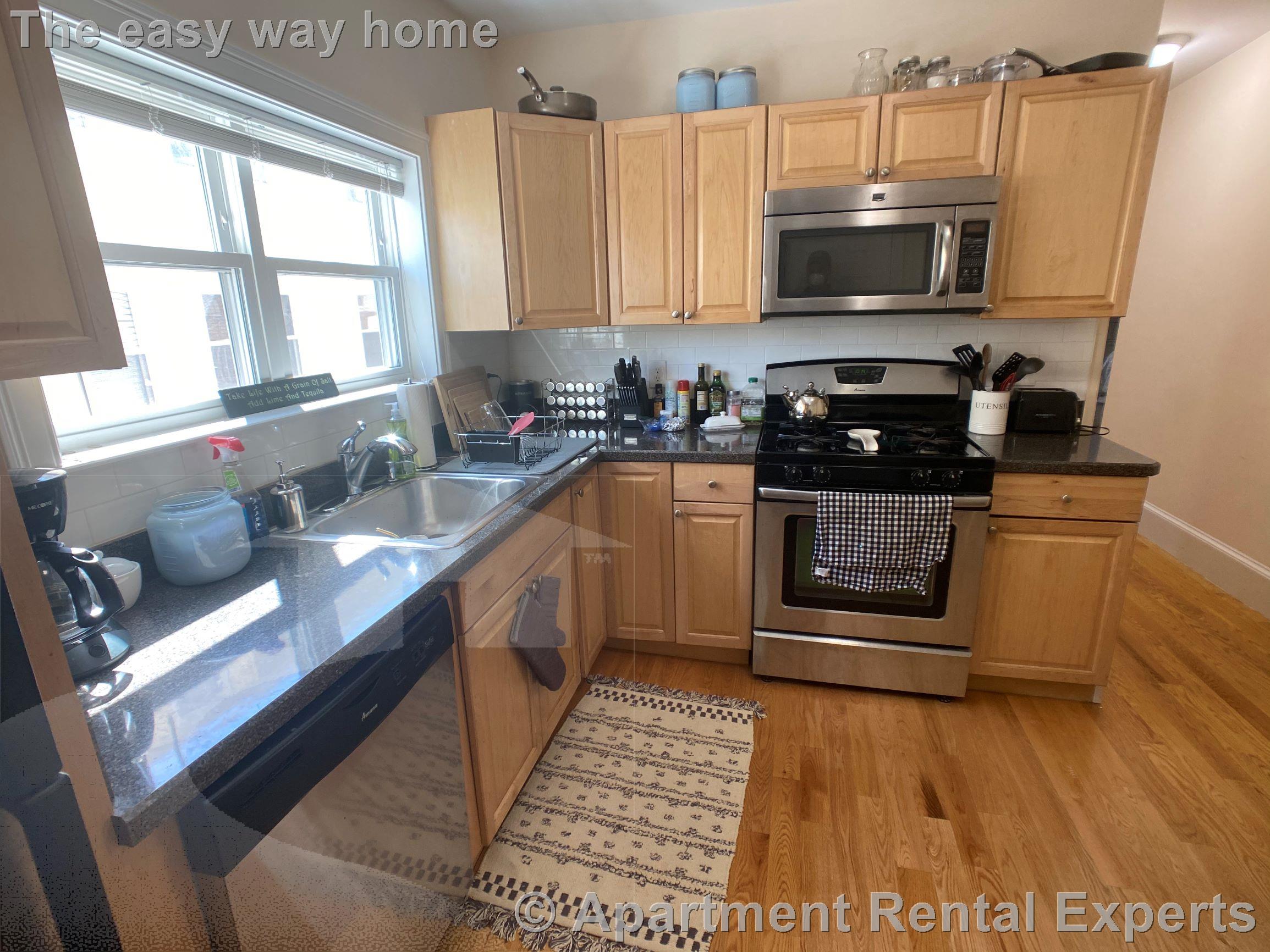 3 bed, 1 bath apartment for rent at 24 Willard Ave Unit 1, Tufts — photo 1 of 19
