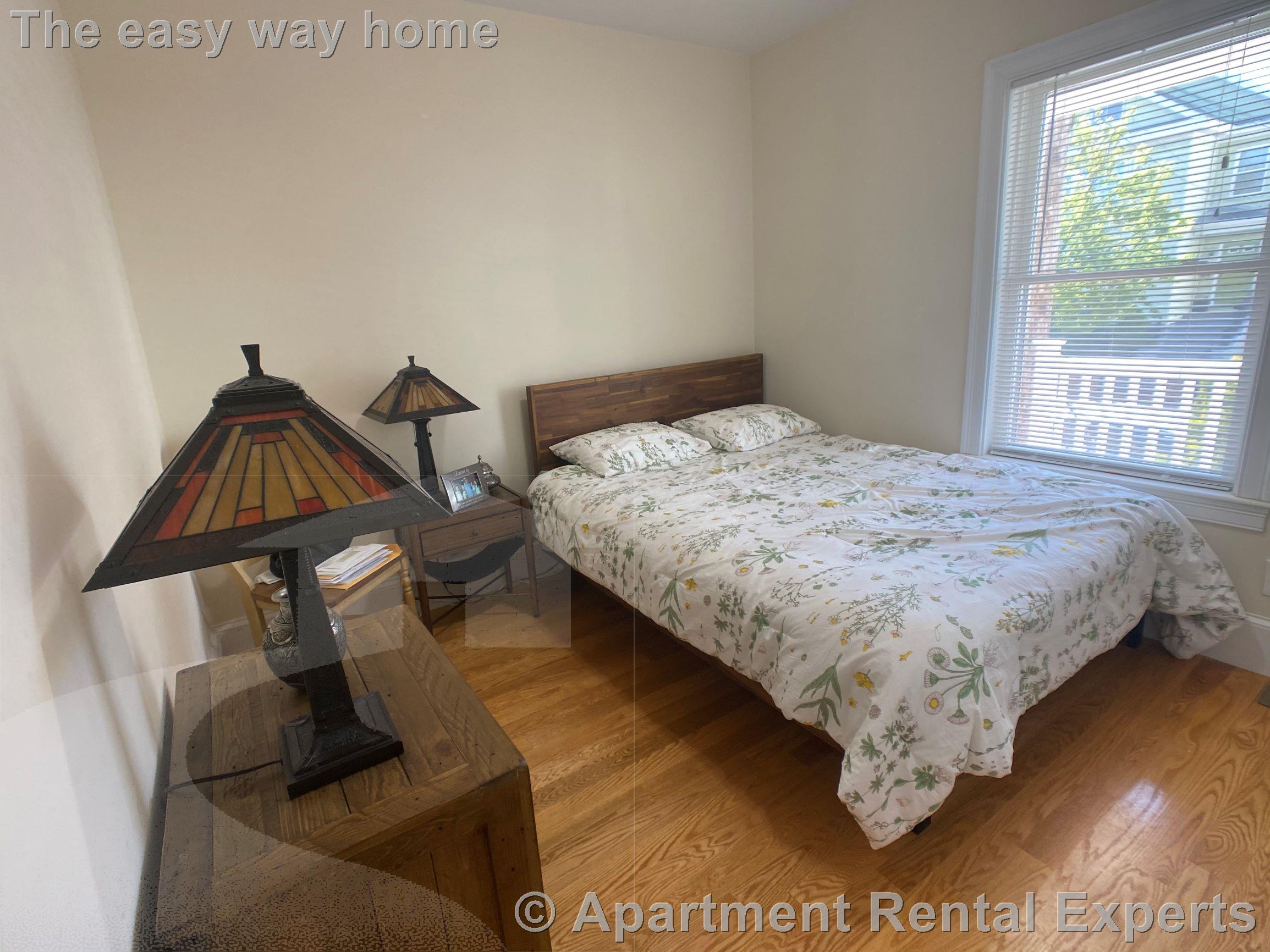 3 bed, 1 bath apartment for rent at 24 Willard Ave Unit 1, Tufts — photo 13 of 19
