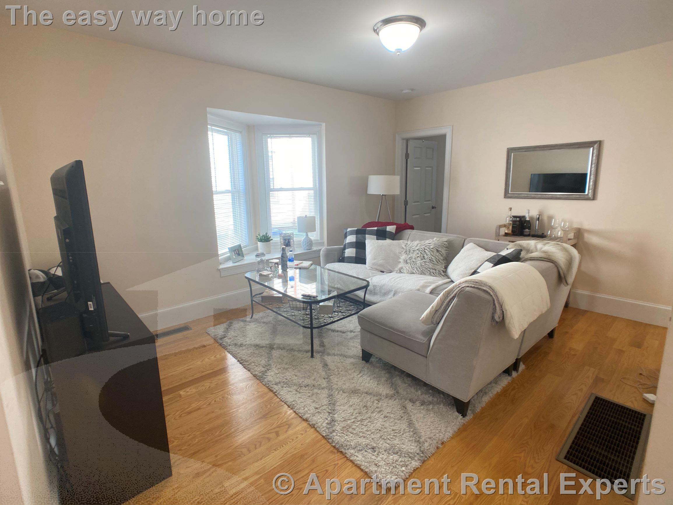 3 bed, 1 bath apartment for rent at 24 Willard Ave Unit 1, Tufts — photo 4 of 19