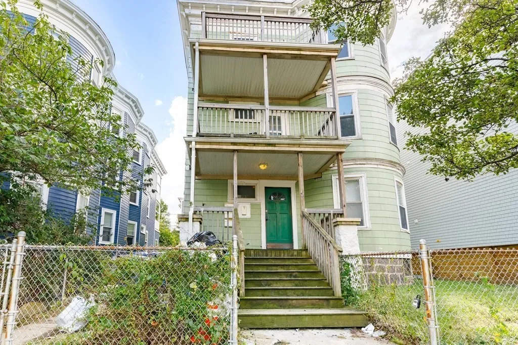 4 bed, 1 bath apartment for rent at 24 Willis St Unit 3, Dorchester — photo 15 of 16