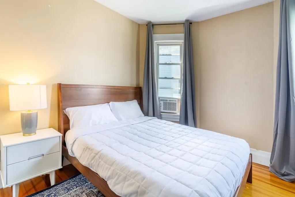 4 bed, 1 bath apartment for rent at 24 Willis St Unit 3, Dorchester — photo 8 of 16