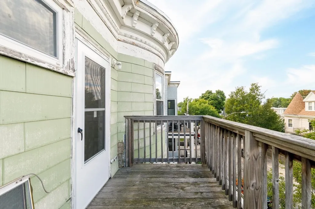 4 bed, 1 bath apartment for rent at 24 Willis St Unit 3, Dorchester — photo 13 of 16