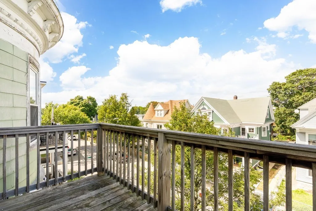 4 bed, 1 bath apartment for rent at 24 Willis St Unit 3, Dorchester — photo 14 of 16