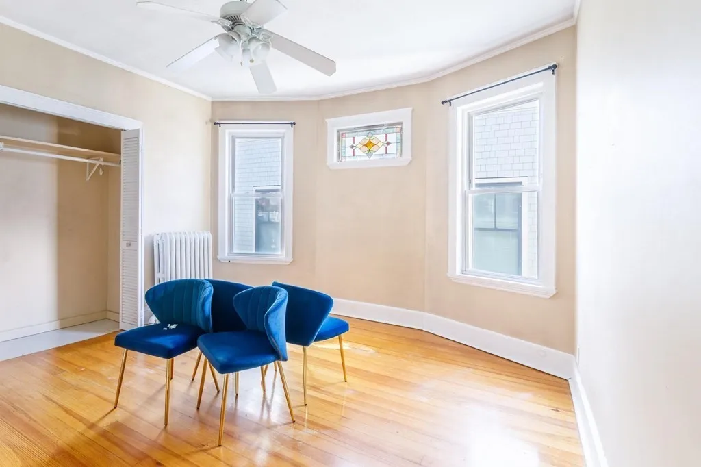 4 bed, 1 bath apartment for rent at 24 Willis St Unit 3, Dorchester — photo 7 of 16