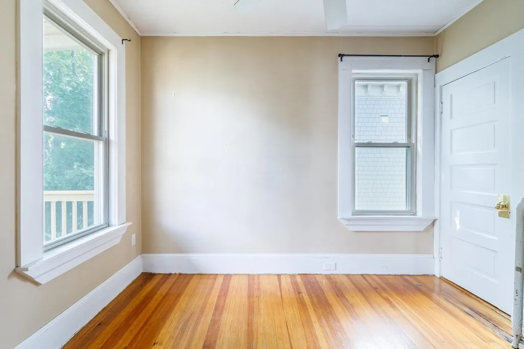 4 bed, 1 bath apartment for rent at 24 Willis St Unit 3, Dorchester — photo 10 of 16