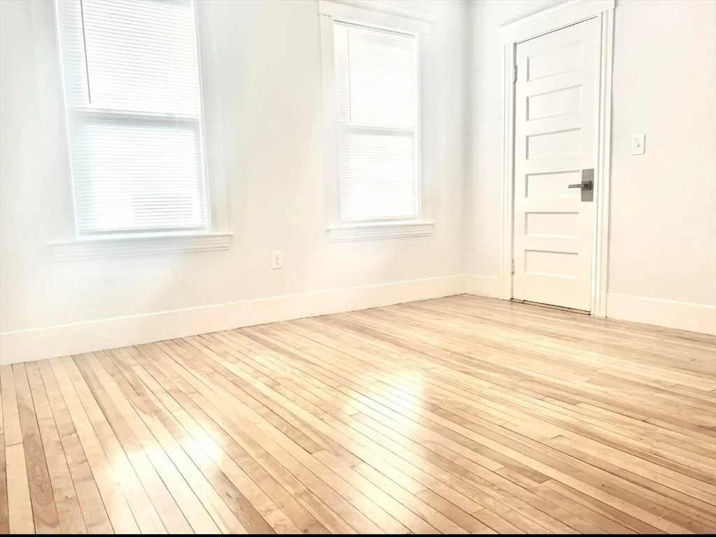 3 bed, 2 bath apartment for rent at 24 Windham St Unit 3, Worcester — photo 10 of 10
