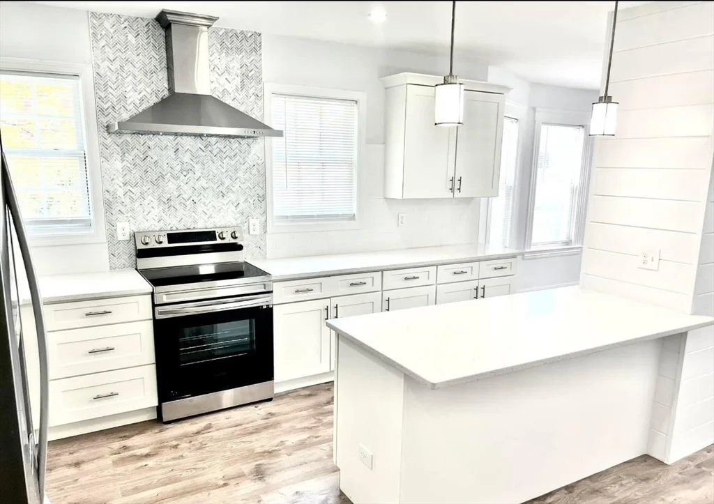 3 bed, 2 bath apartment for rent at 24 Windham St Unit 3, Worcester