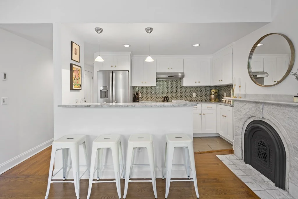 2 bed, 1 bath apartment for rent at 24 Worcester Sq Unit 5, Boston — photo 5 of 12