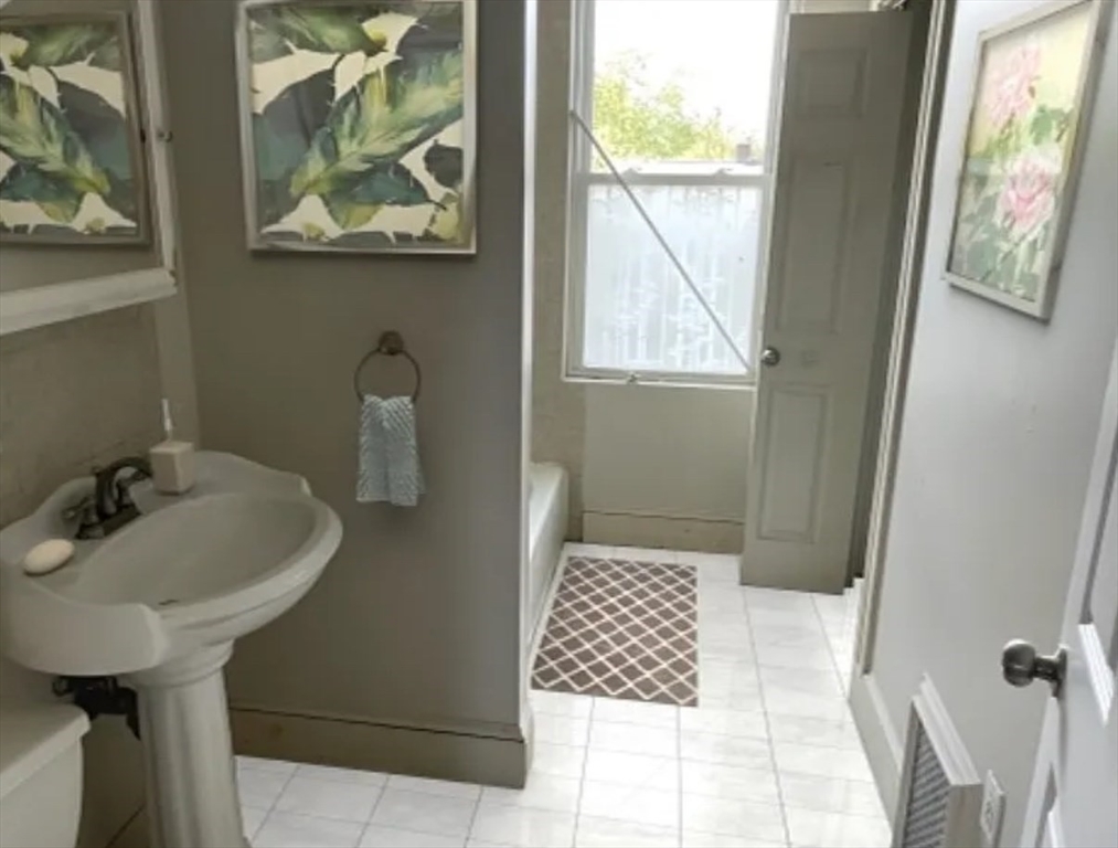 4 bed, 2 bath apartment for rent at 240 Allston St Unit C, Cambridgeport — photo 10 of 13