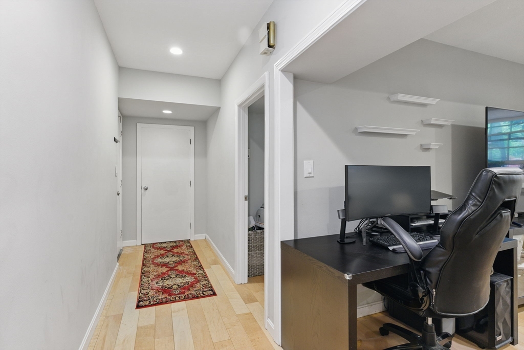 1 bed, 1 bath apartment for rent at 240 Brattle St Unit 1, West Cambridge — photo 10 of 16