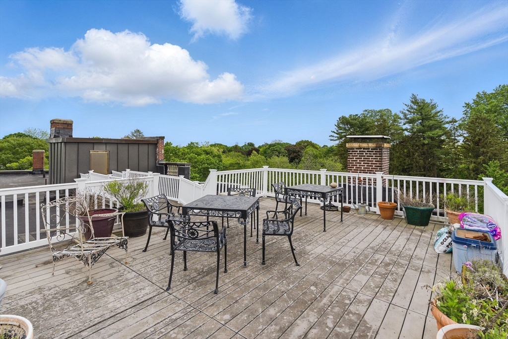 1 bed, 1 bath apartment for rent at 240 Brattle St Unit 1, West Cambridge — photo 16 of 16