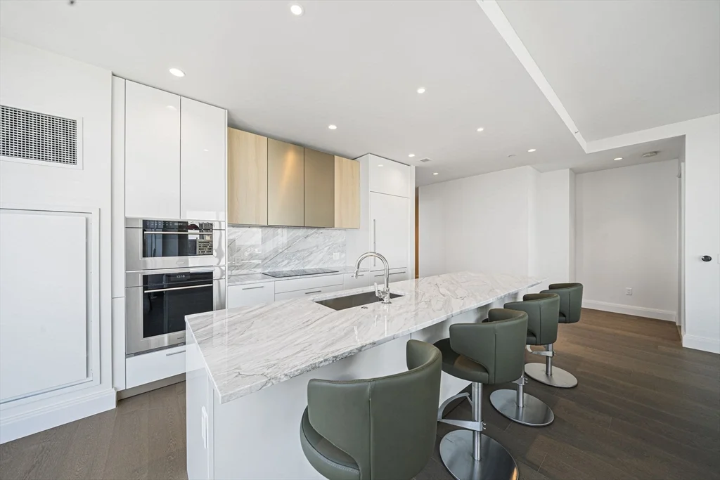 3 bed, 3 bath apartment for rent at 240 Devonshire St Unit 5112, Boston Downtown — photo 8 of 41
