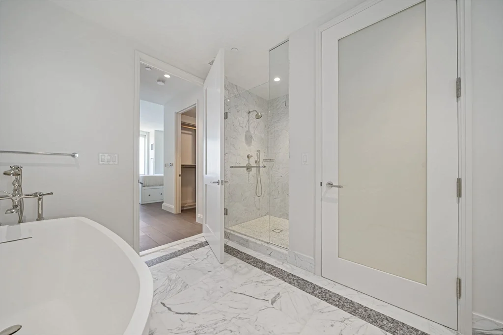 3 bed, 3 bath apartment for rent at 240 Devonshire St Unit 5112, Boston Downtown — photo 16 of 41