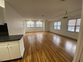 2 bed, 2 bath apartment for rent at 240 East 8th St Unit 2, South Boston — photo 2 of 7